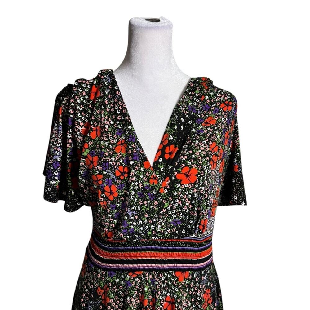 Girls from Savoy Floral Poppy  V Neck Mini Dress sz M - Picture 3 of 12